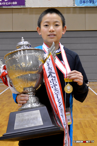 全国小学生 個人戦結果 ６年生シングルス武井凜生 杉山薫が３連覇を果たす Smash And Net Tv バドミントン情報 動画 Smash And Net Tv